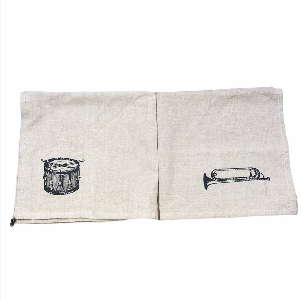 Set of 2 tan musical instruments decorative towel - Picture 1 of 6